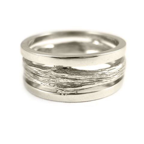 Gents medium Twig ring with pipe-cut, brushed outer bands in 18k white gold.