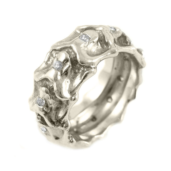 Wide Vertebrae Diamond Band